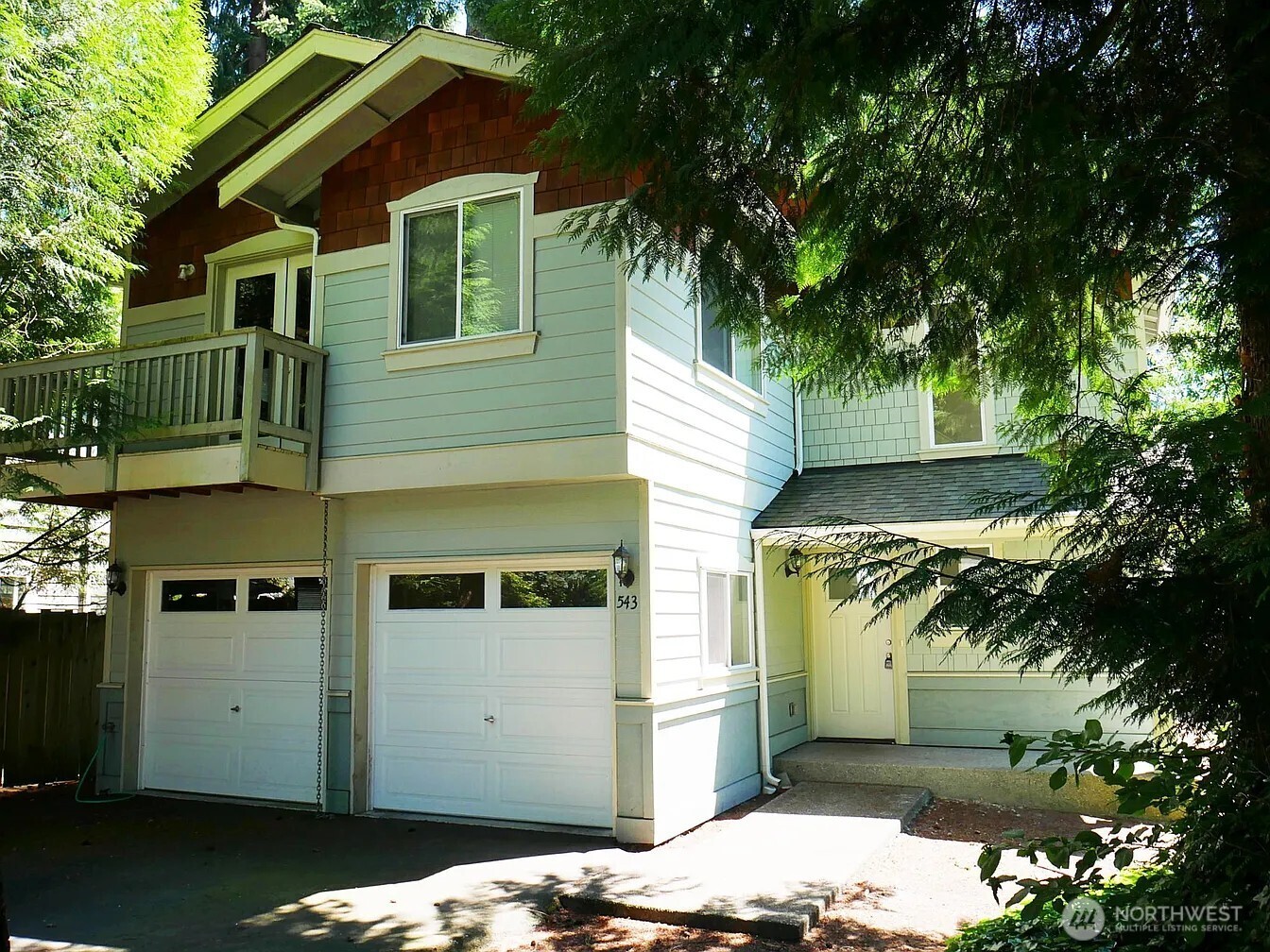 541 NE Alder Street