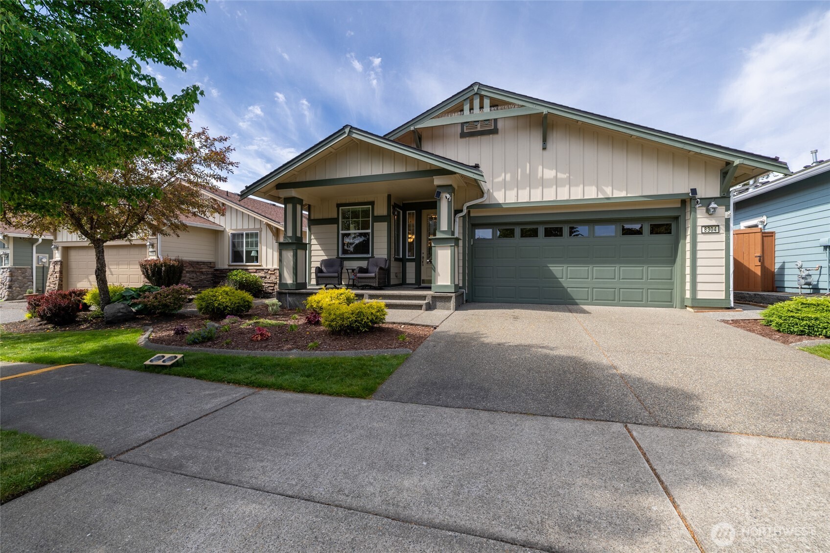 8304 Vashon Drive NE