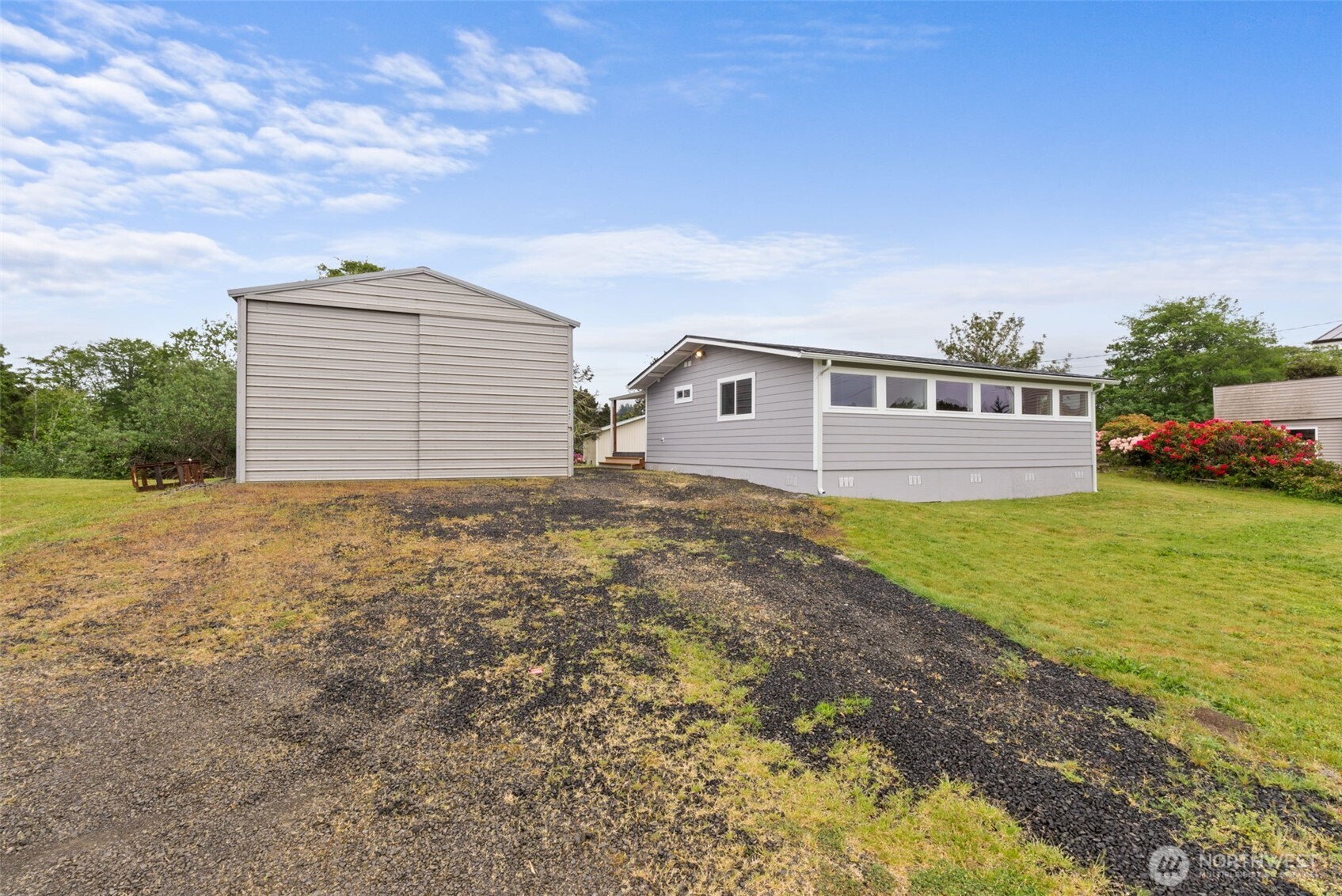 1642 State Route 105