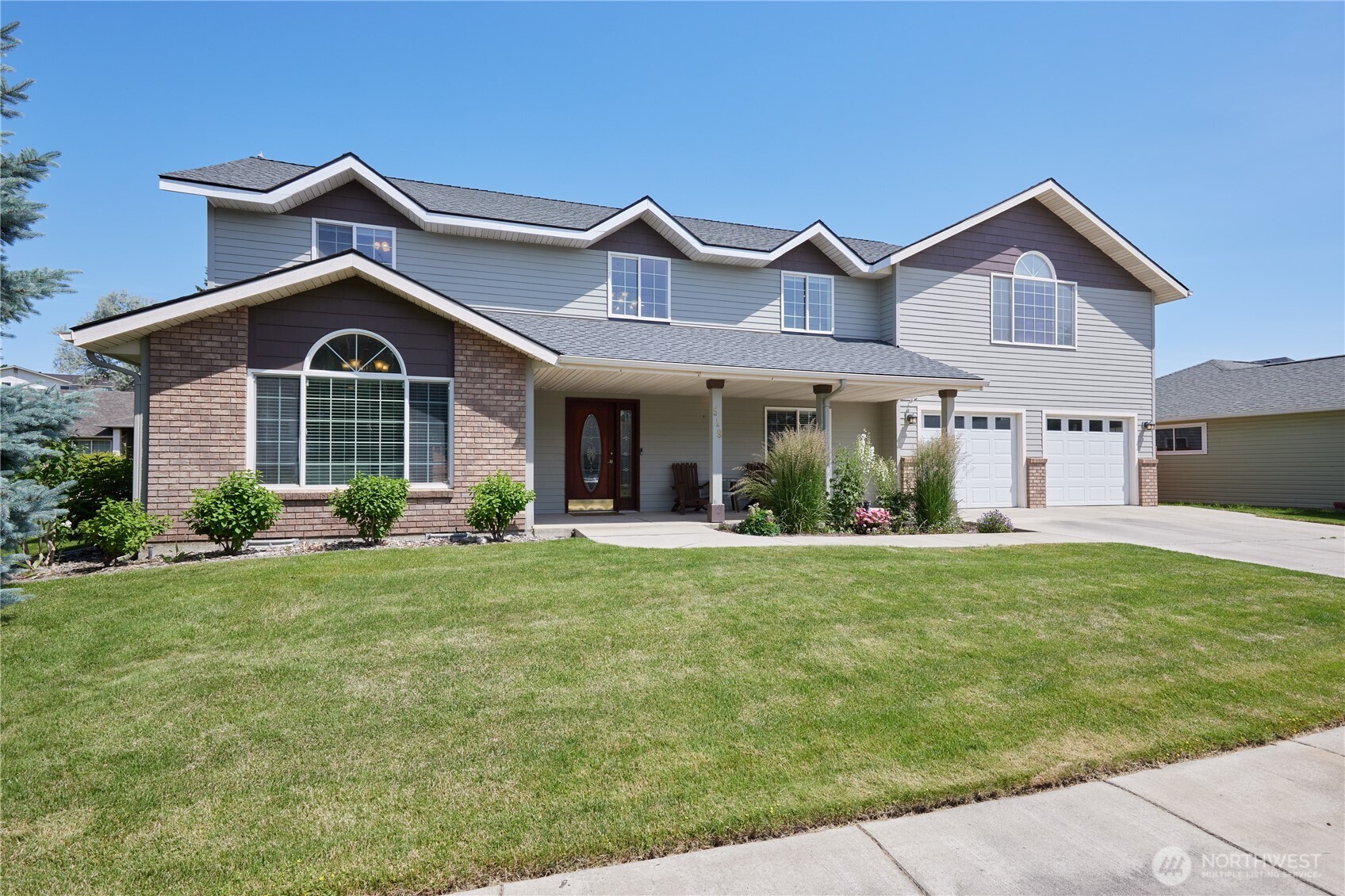 519 SE Mockingbird Drive