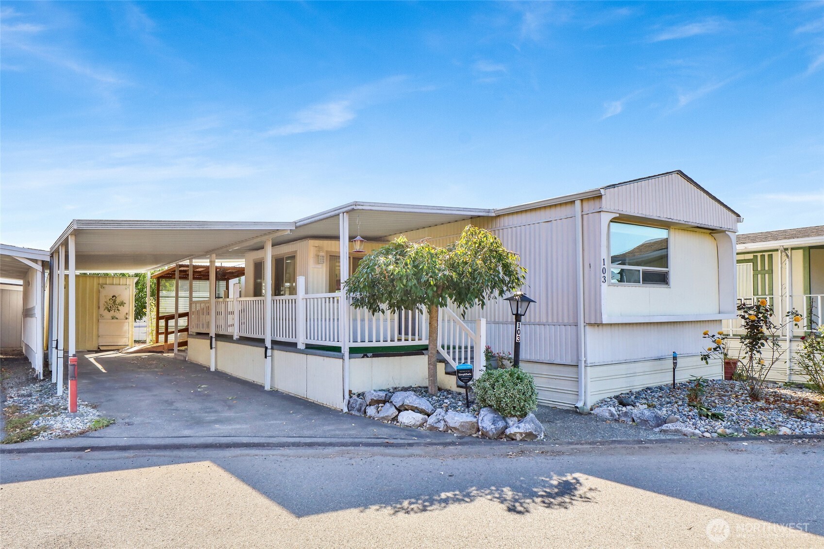 1200 Lincoln Street #103