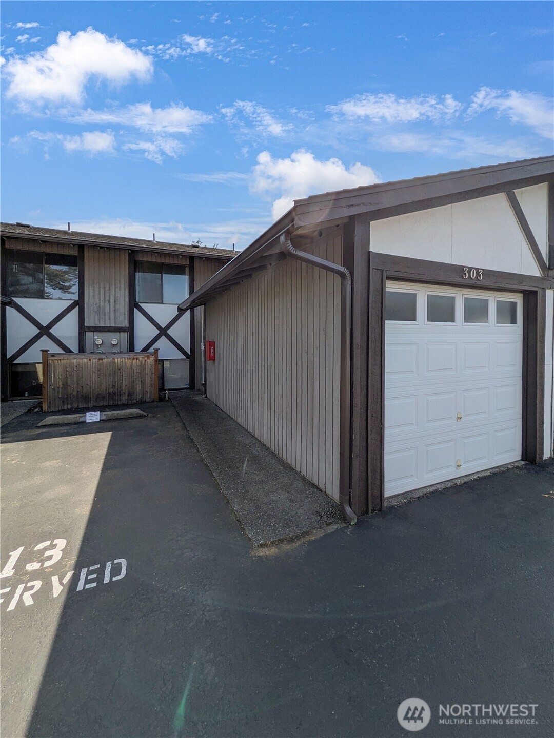 317 SW 112th Street #303