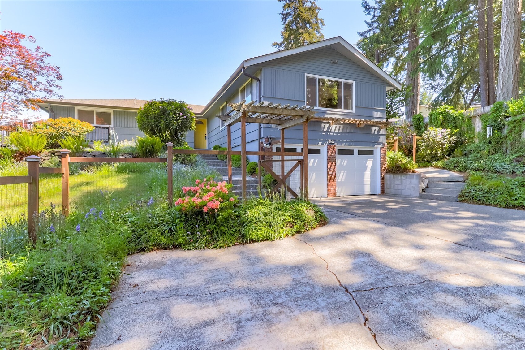 4430 John Luhr Road NE