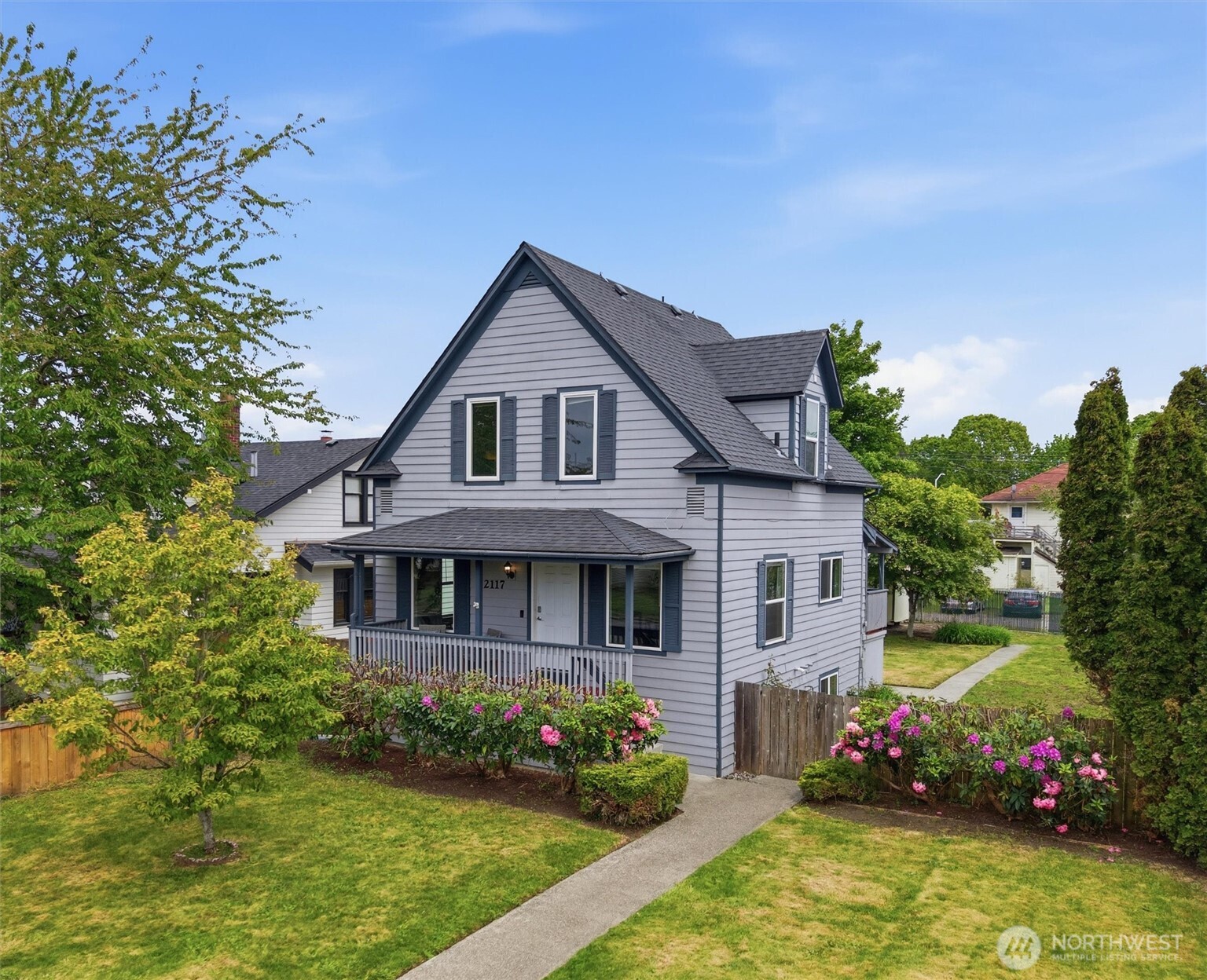2117 Lombard Avenue