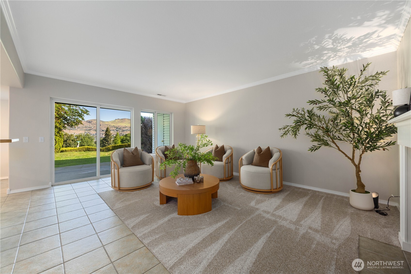 2307 W Woodin Avenue #1E — home for sale