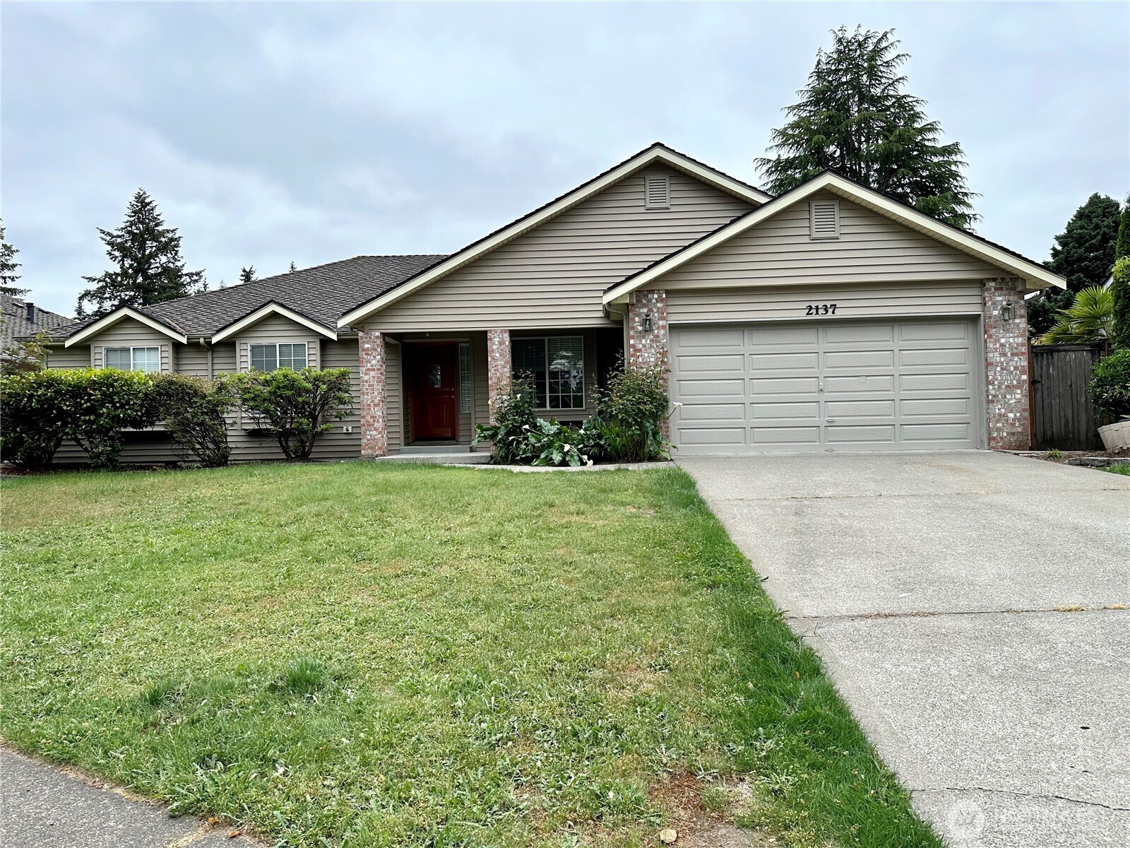 2137 Springview Drive NE