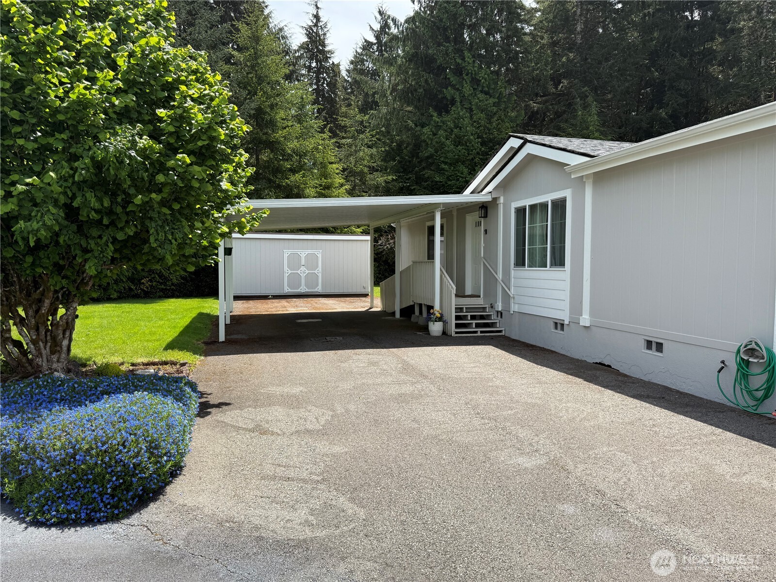 77 Clemons Road #105
