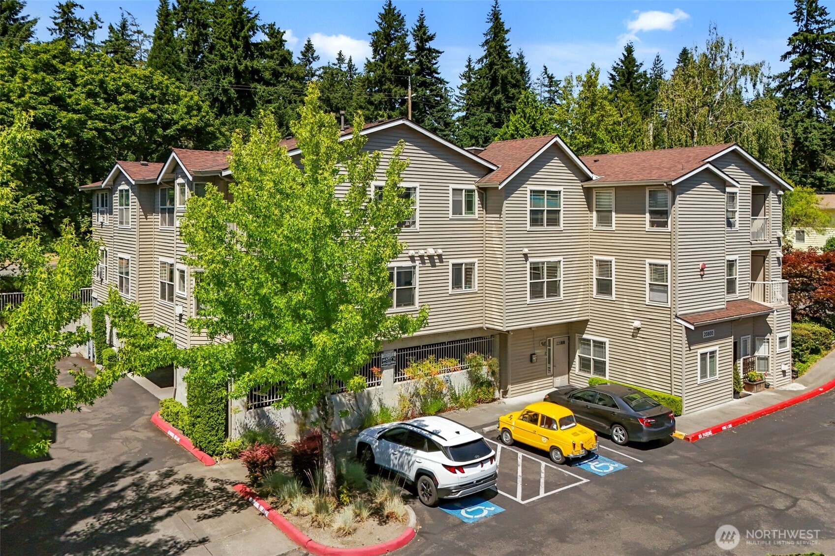 20800 72nd Avenue W #202