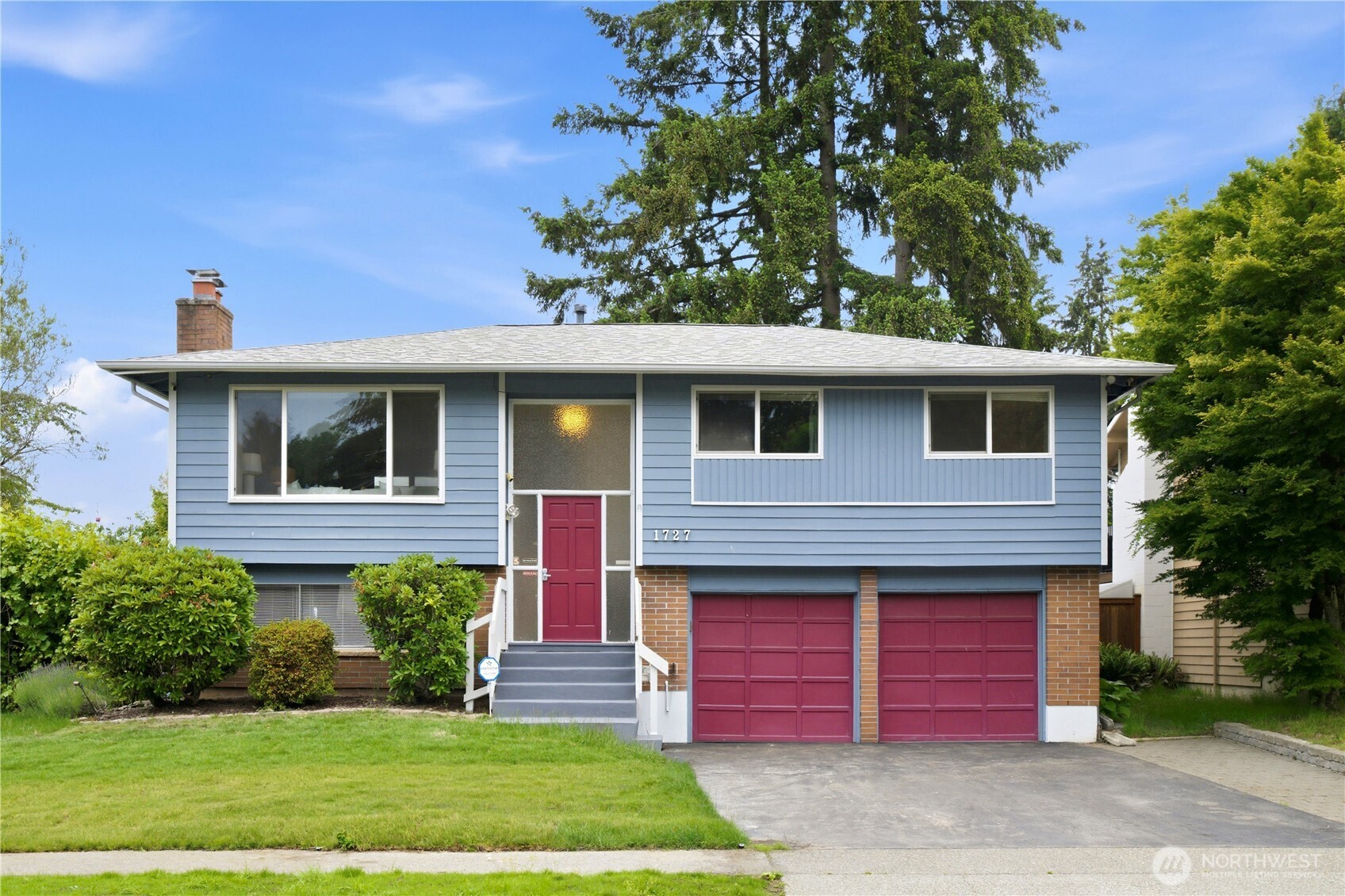 1727 Anacortes Avenue NE