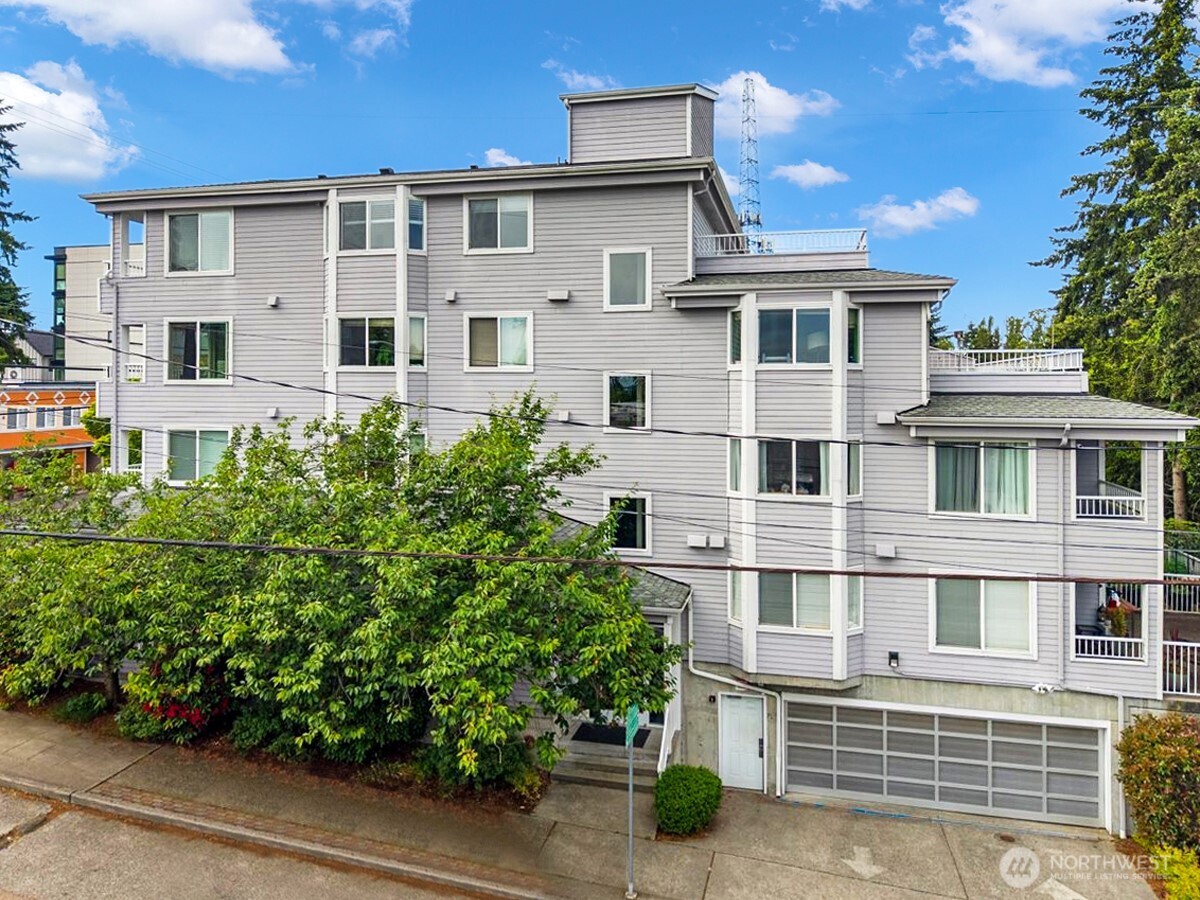 1000 NE 88th Street #304