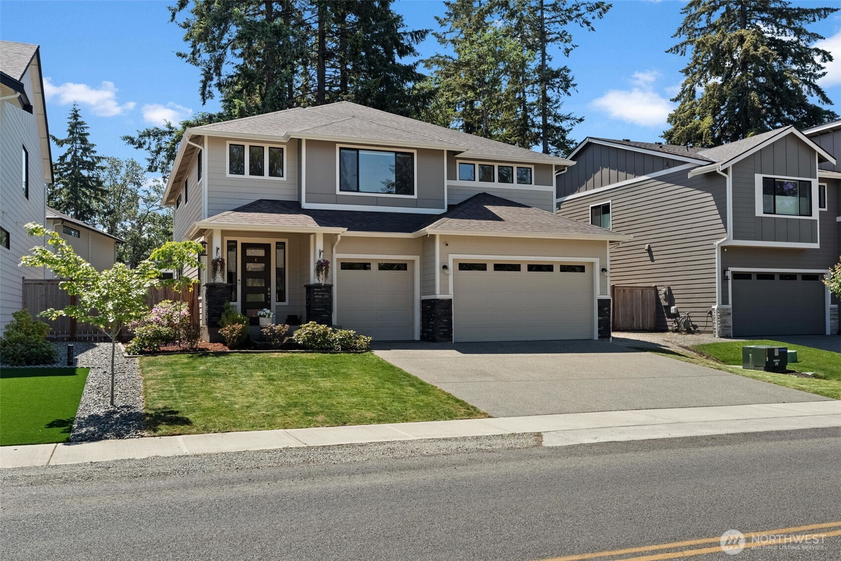 7708 Zircon Drive SW