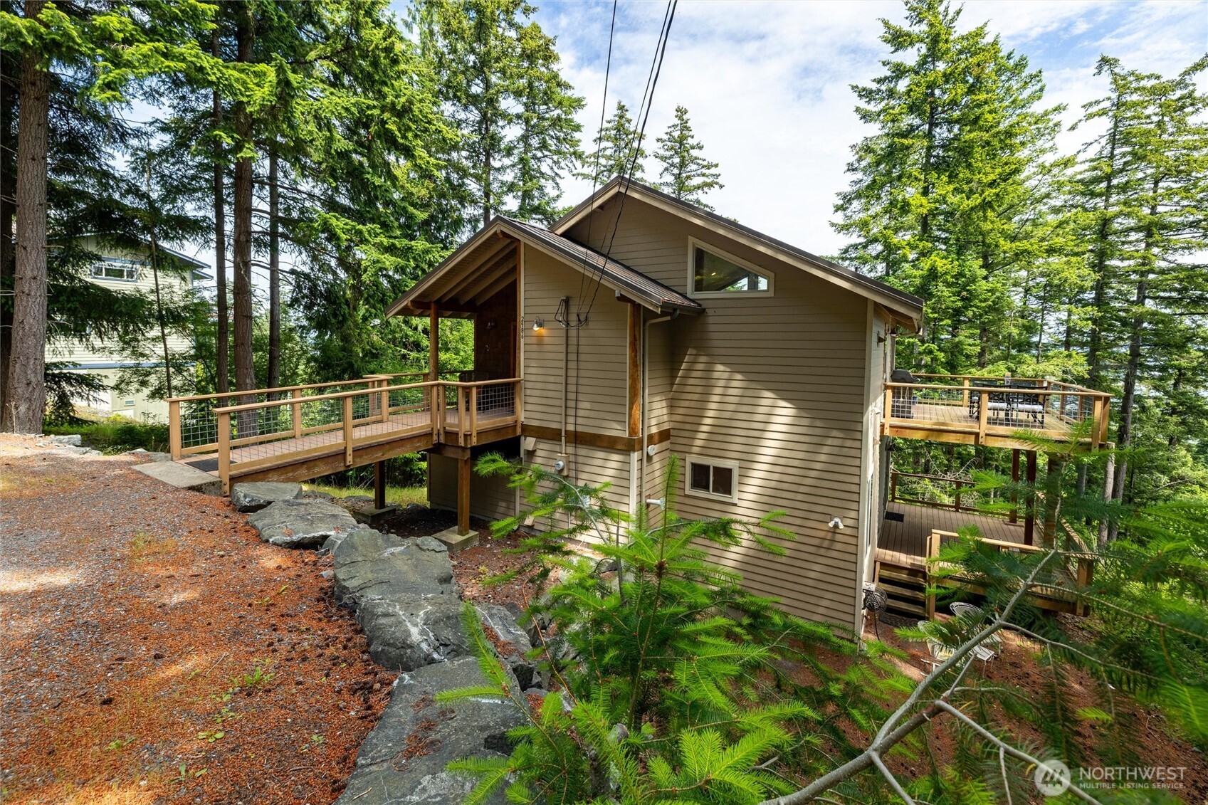 2986 Hales Passage Drive