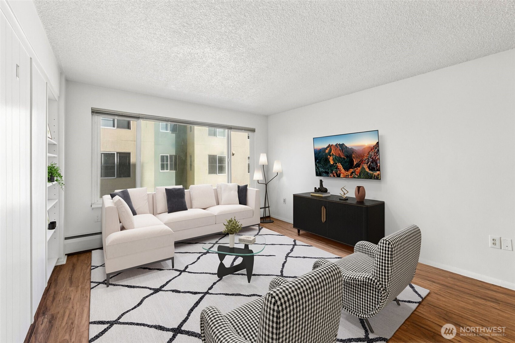 1200 Boylston Avenue #402