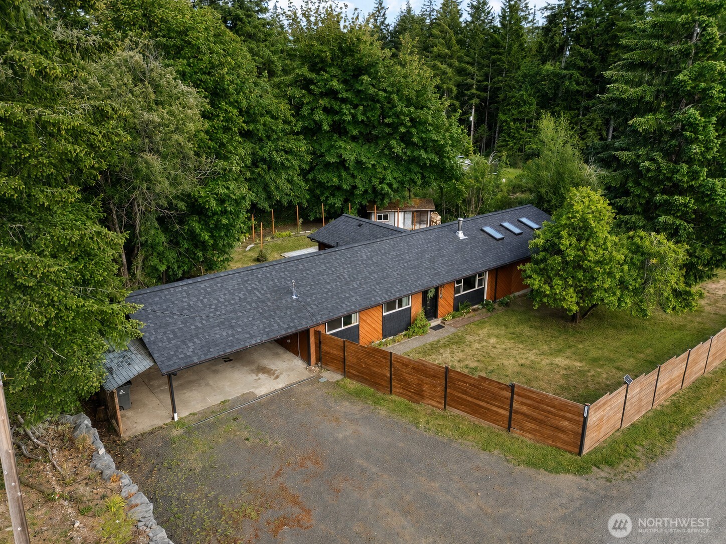 31 SE Campfire Court