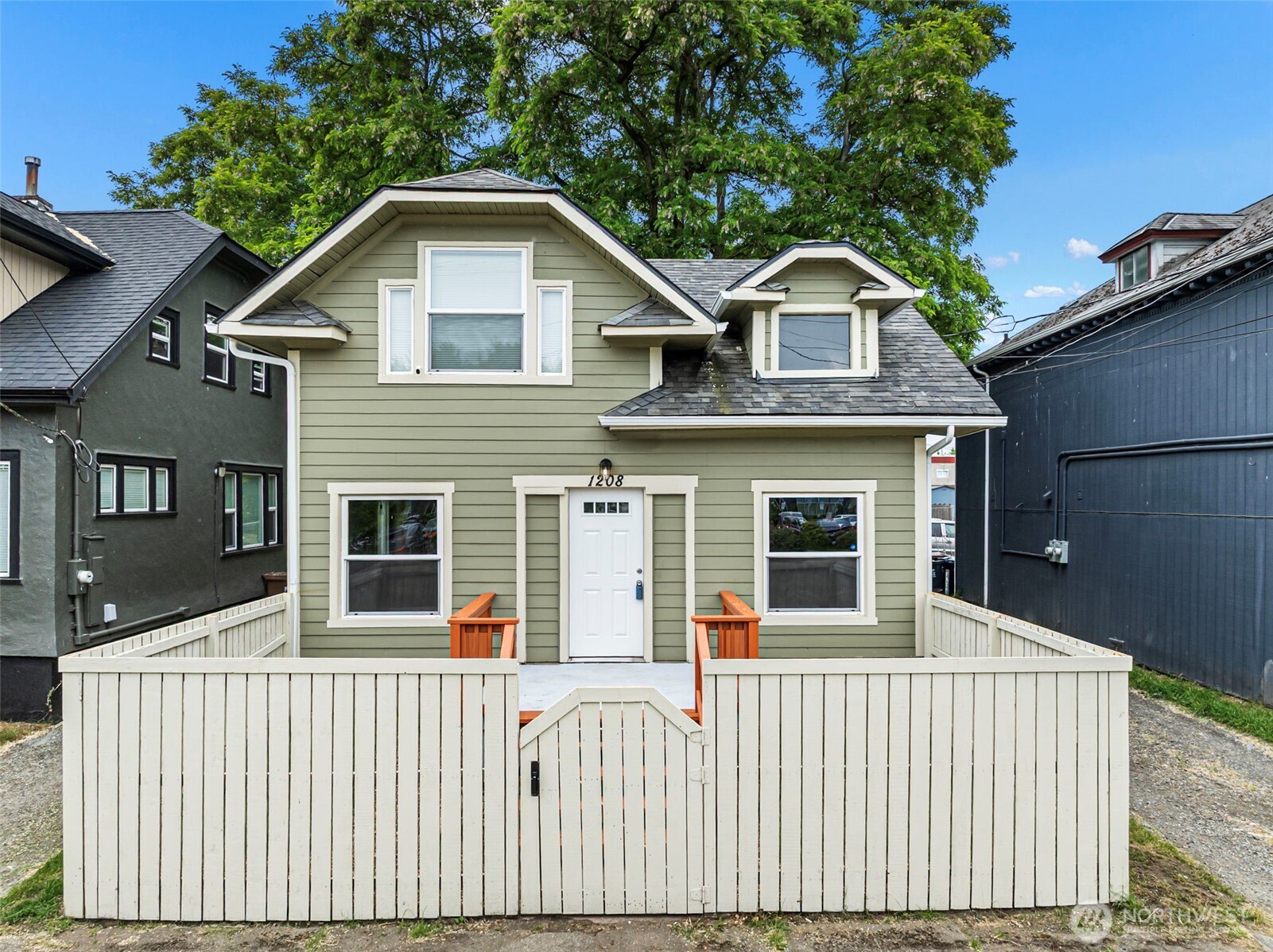 1208 S 14th Street