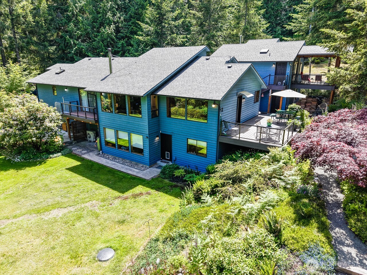 492 Walkabout Way