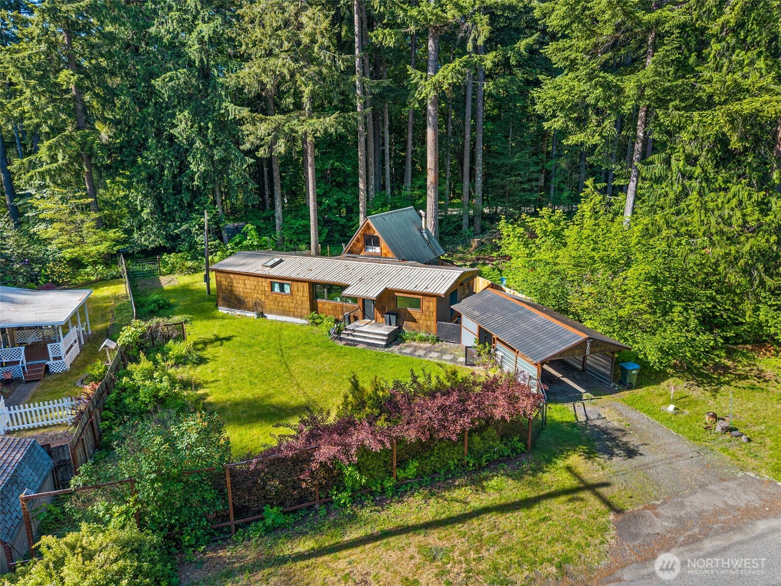 109 Mt Rainier Drive