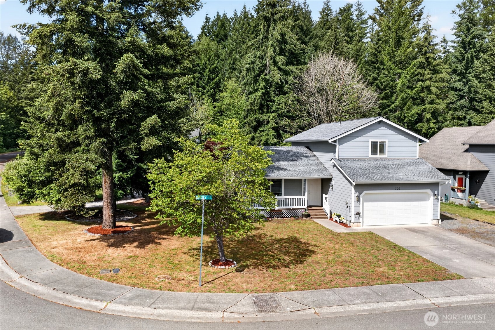700 Kelsey Lane E