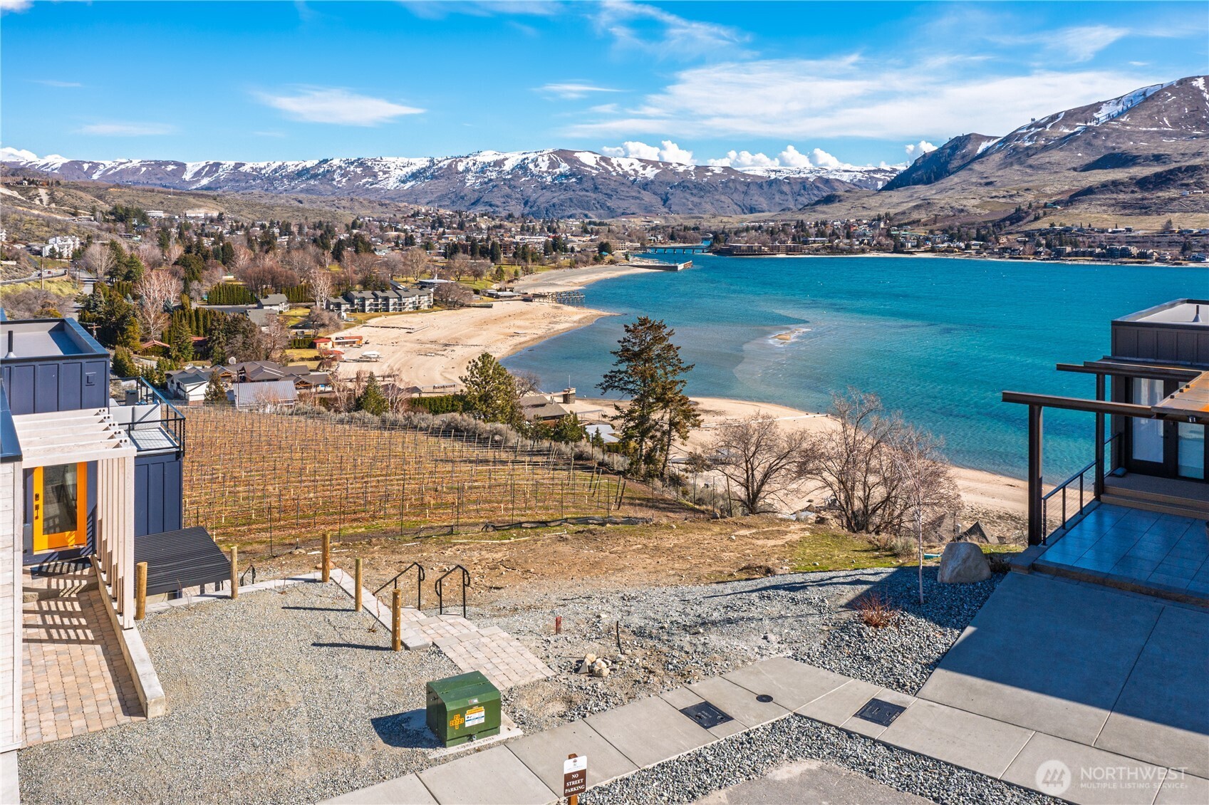 1325 Dragonfly Court