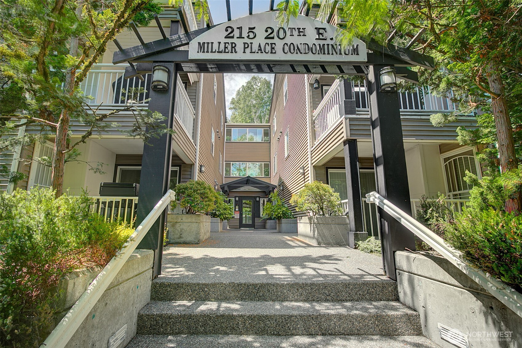215 20th Avenue E #307