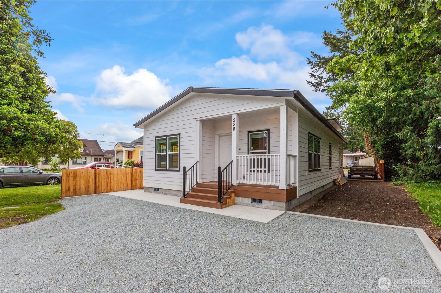 226 E Orange Avenue