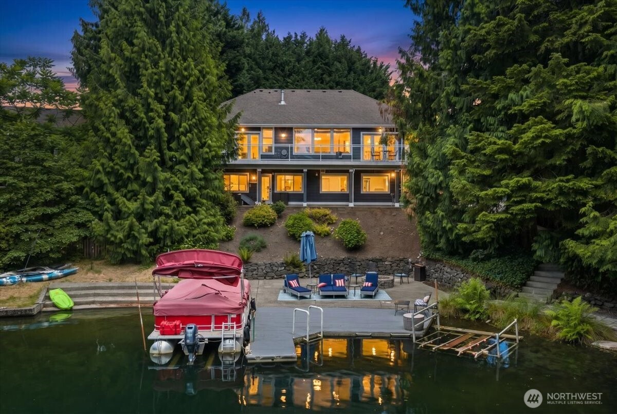 3324 Deer Island Drive E