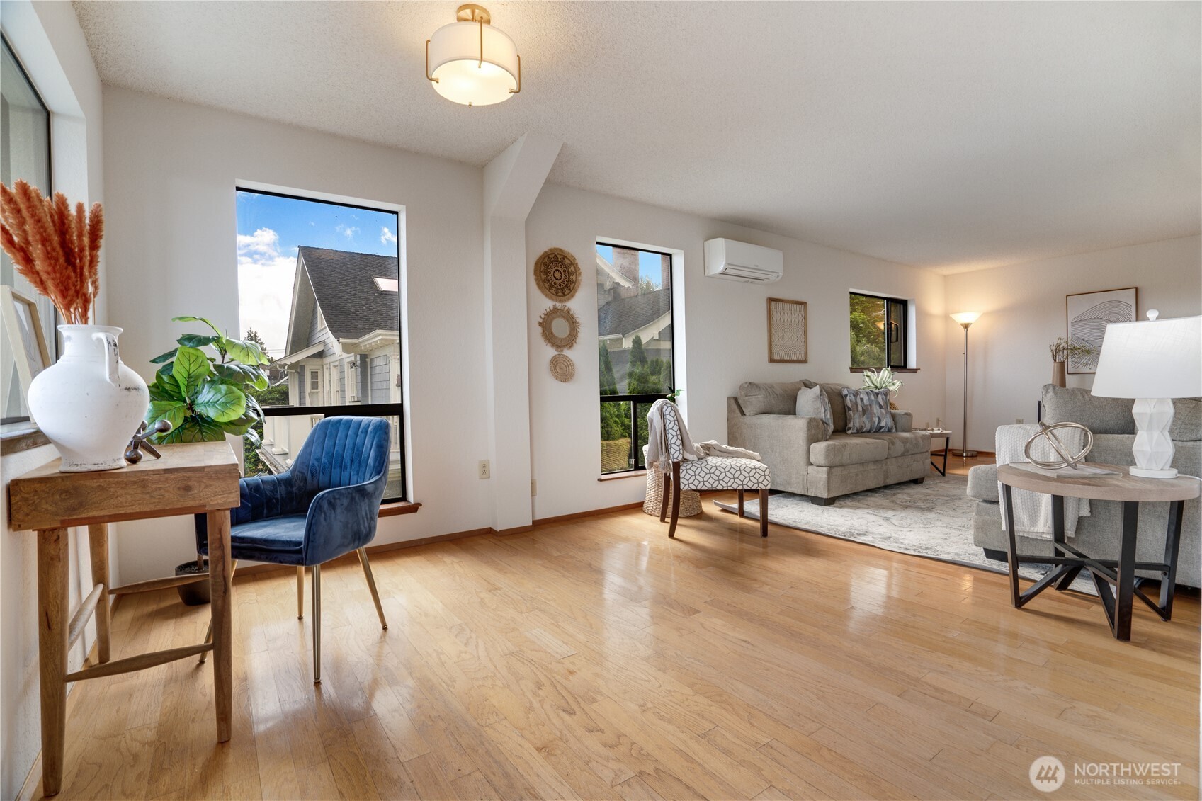 809 N G Street #201