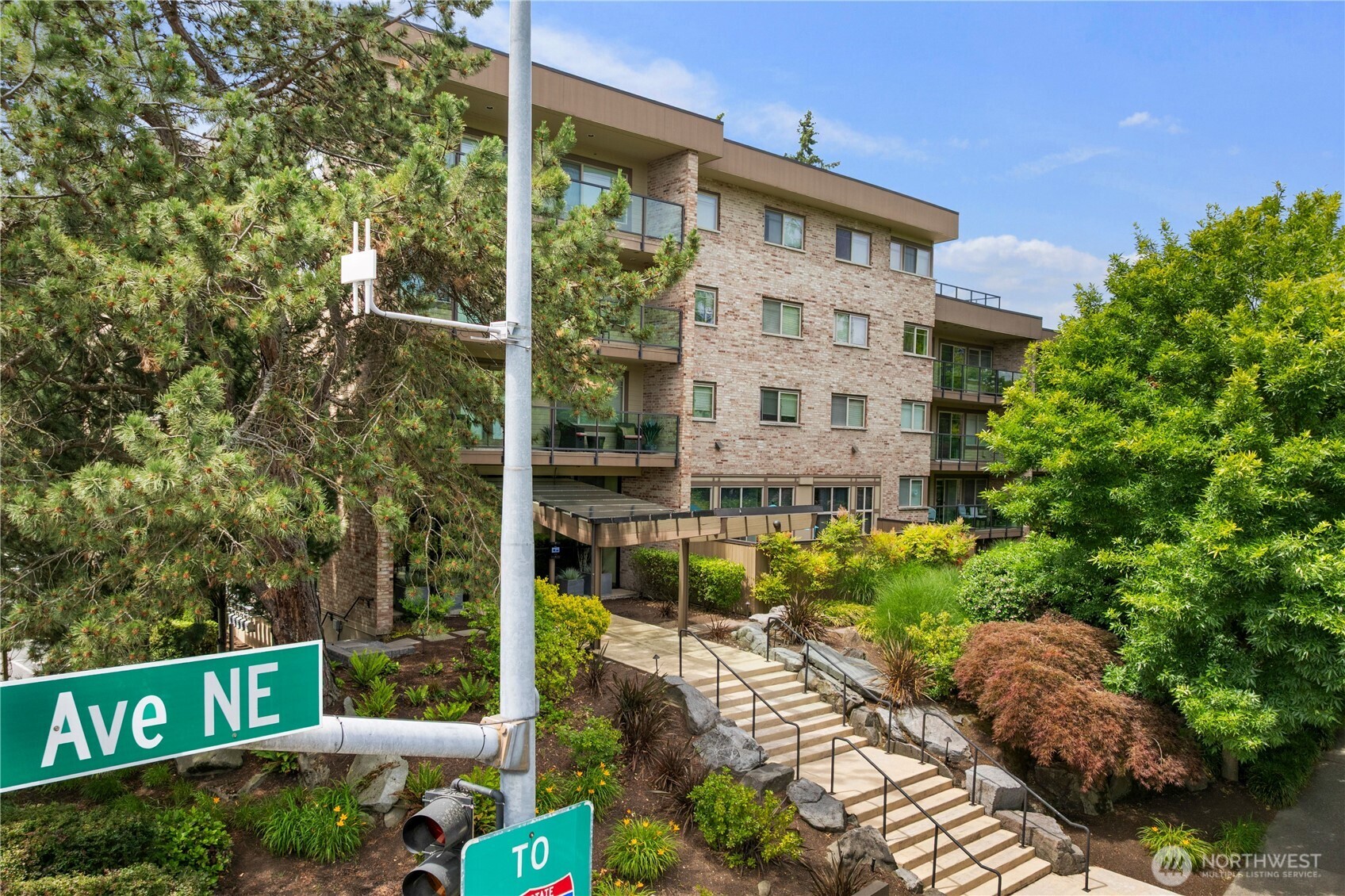 511 100th Avenue NE #109