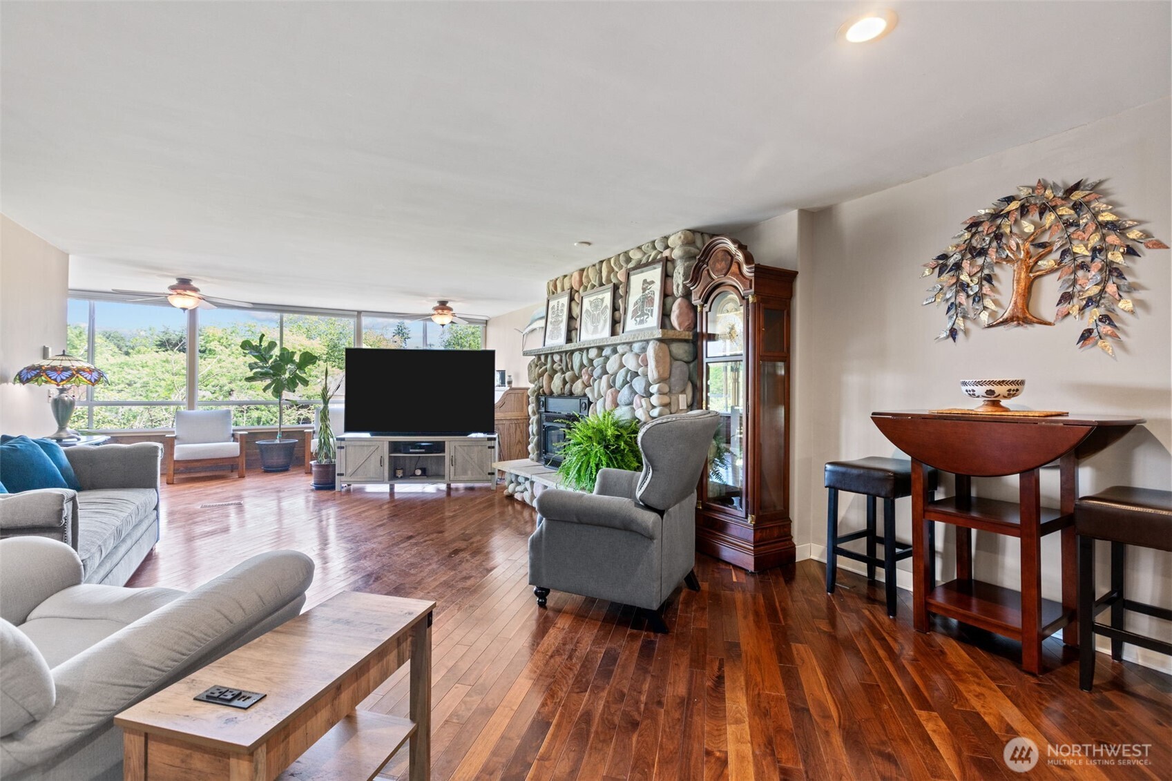 10903 Glen Acres Drive S #B