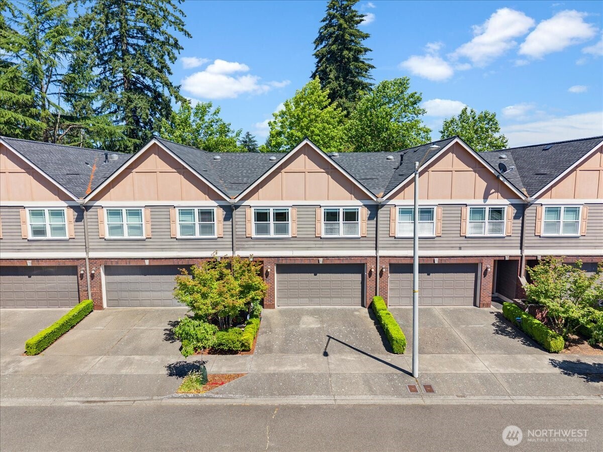 211 SE 198th Place