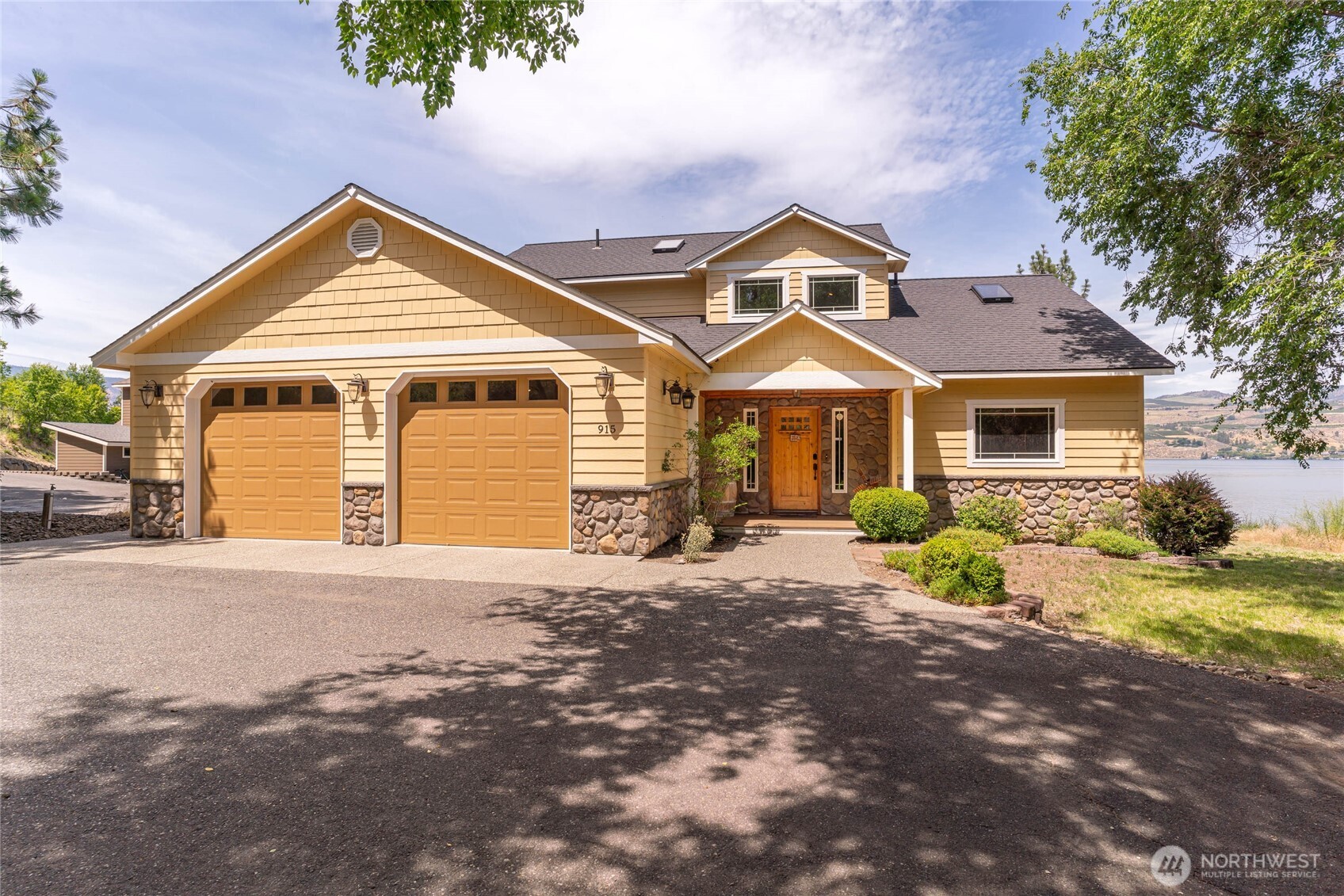 915 S Lakeshore Road