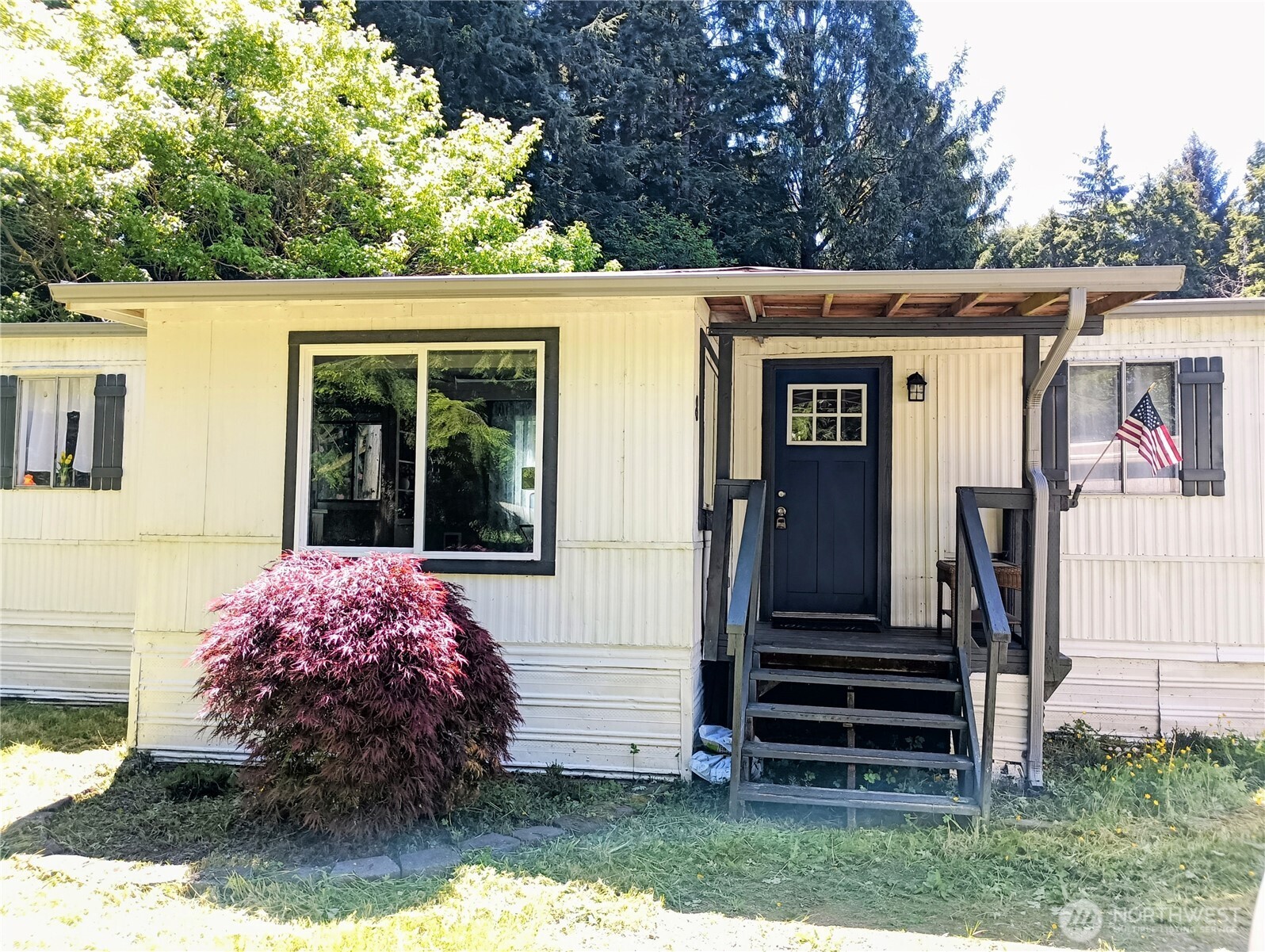 8 Griffard Street