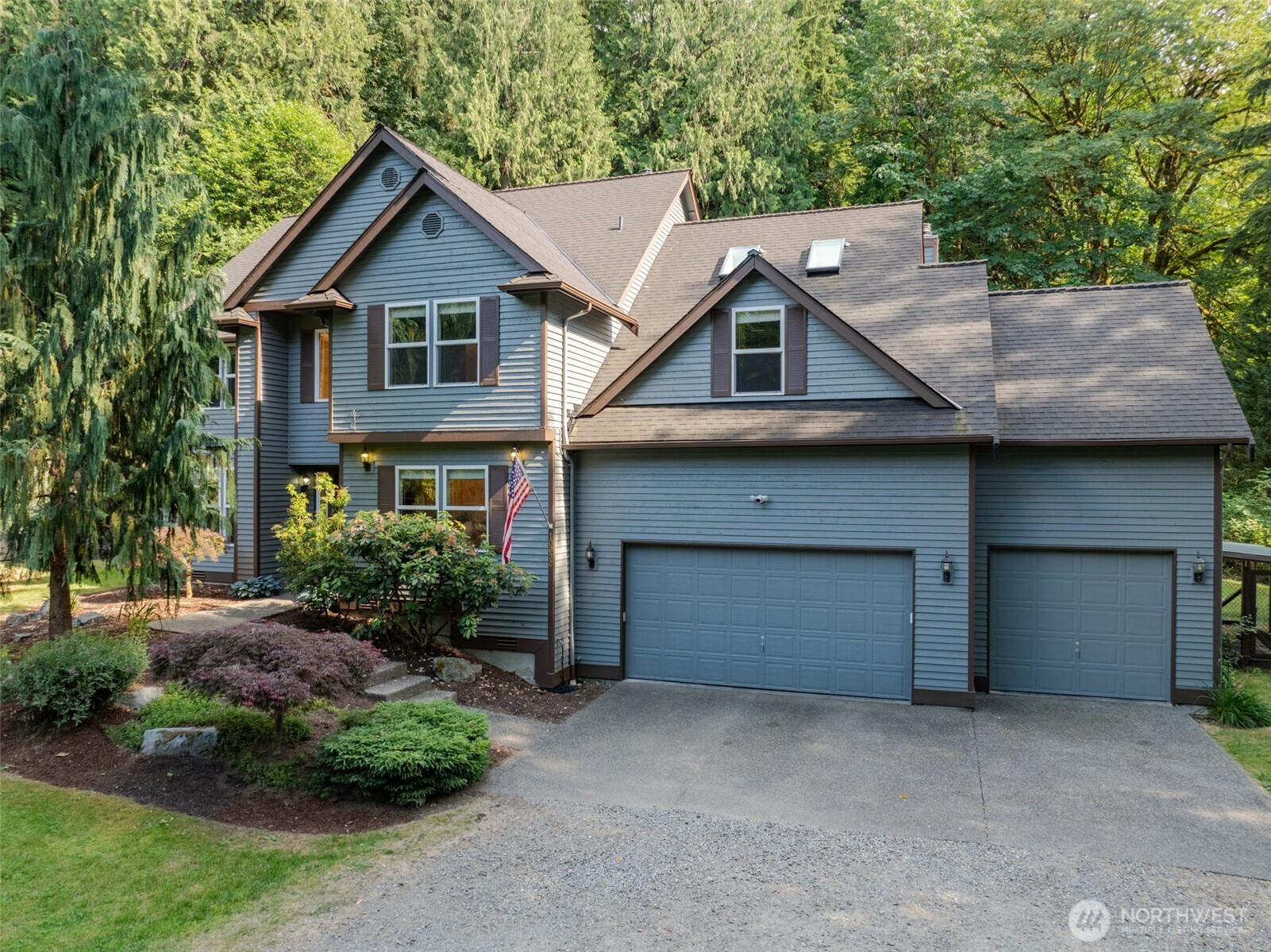 10930 Kelly Road NE