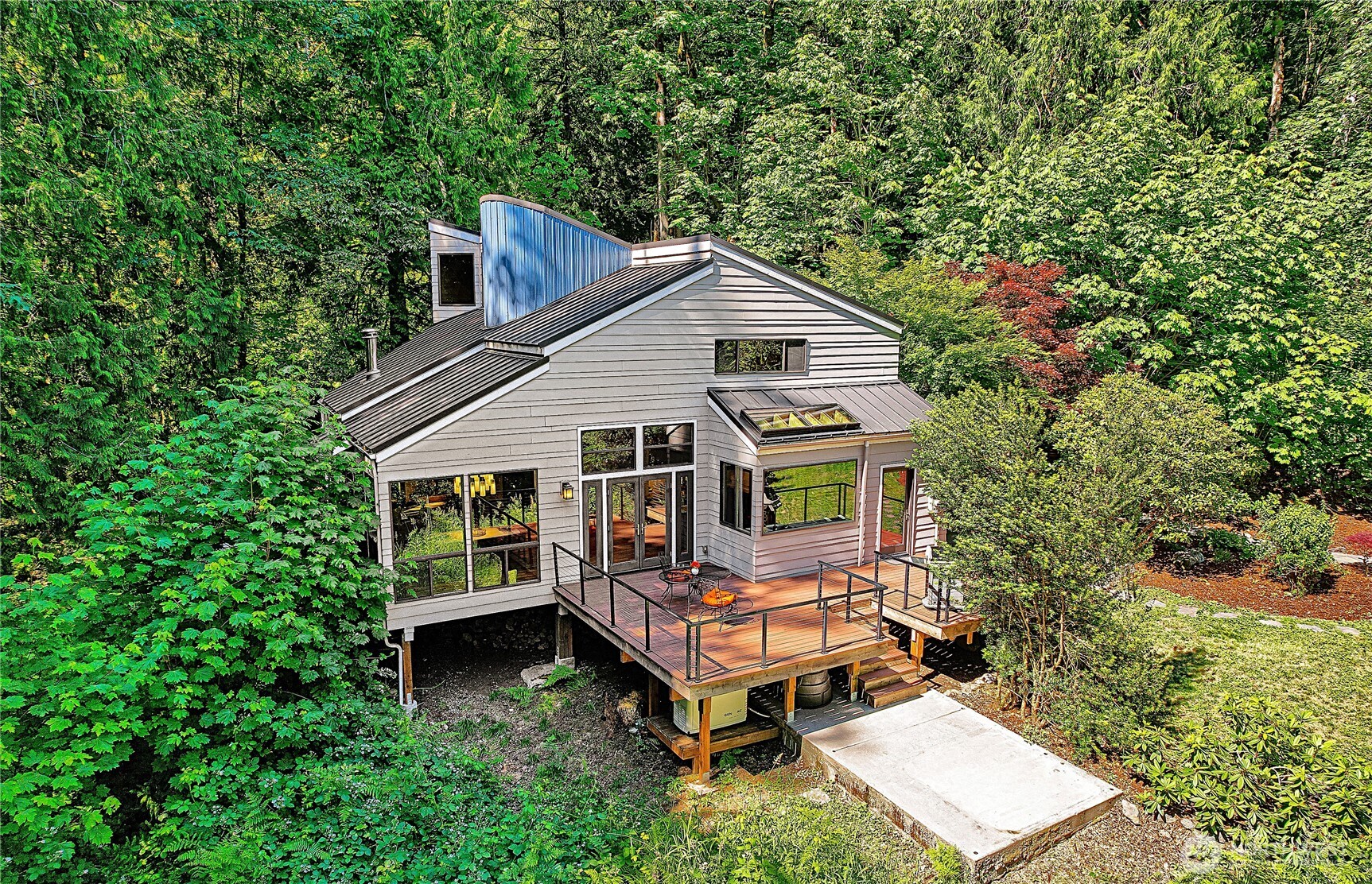 13020 Squak Mountain Road SE