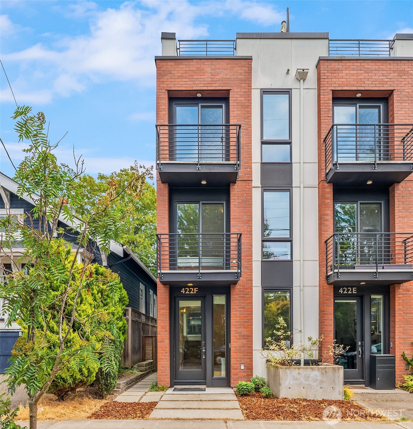 422 10th Avenue E #F