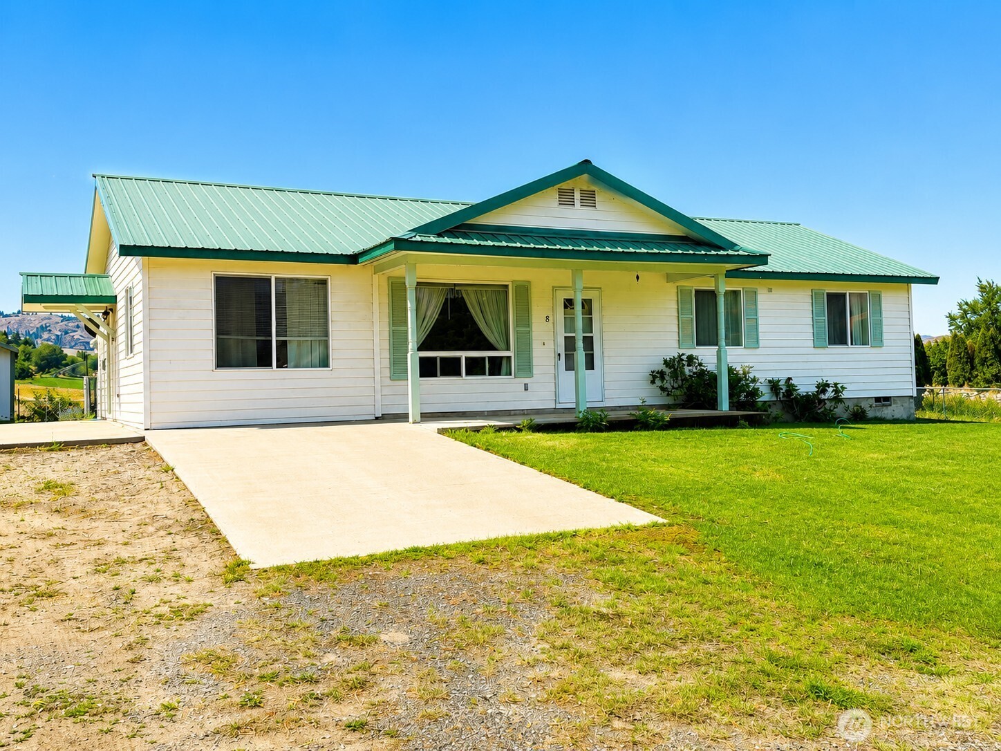 8 Orchard Loop S.
