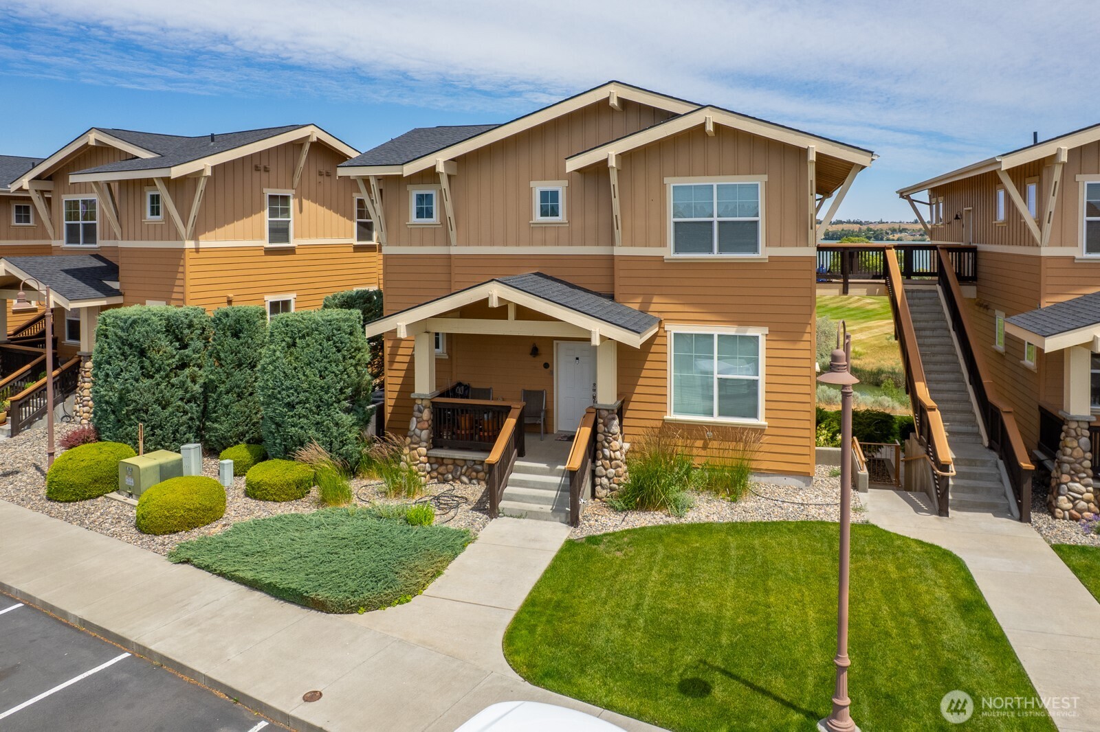4395 Westshore Drive NE #802