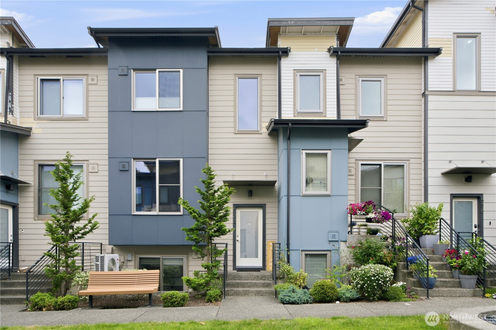 522 Glacier Walk SE