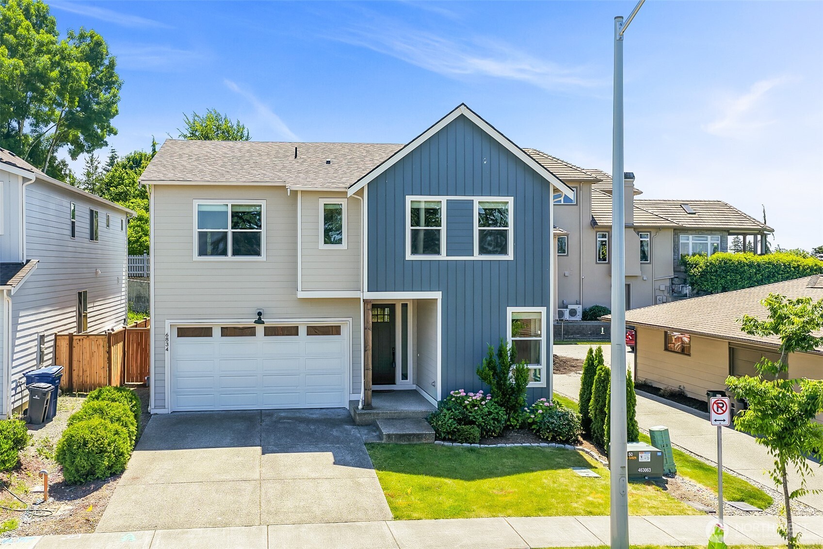 6834 46th Street NE