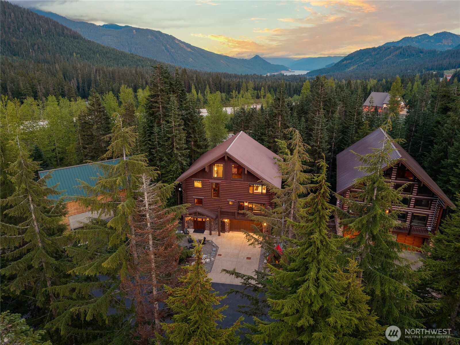 6 Summit Way