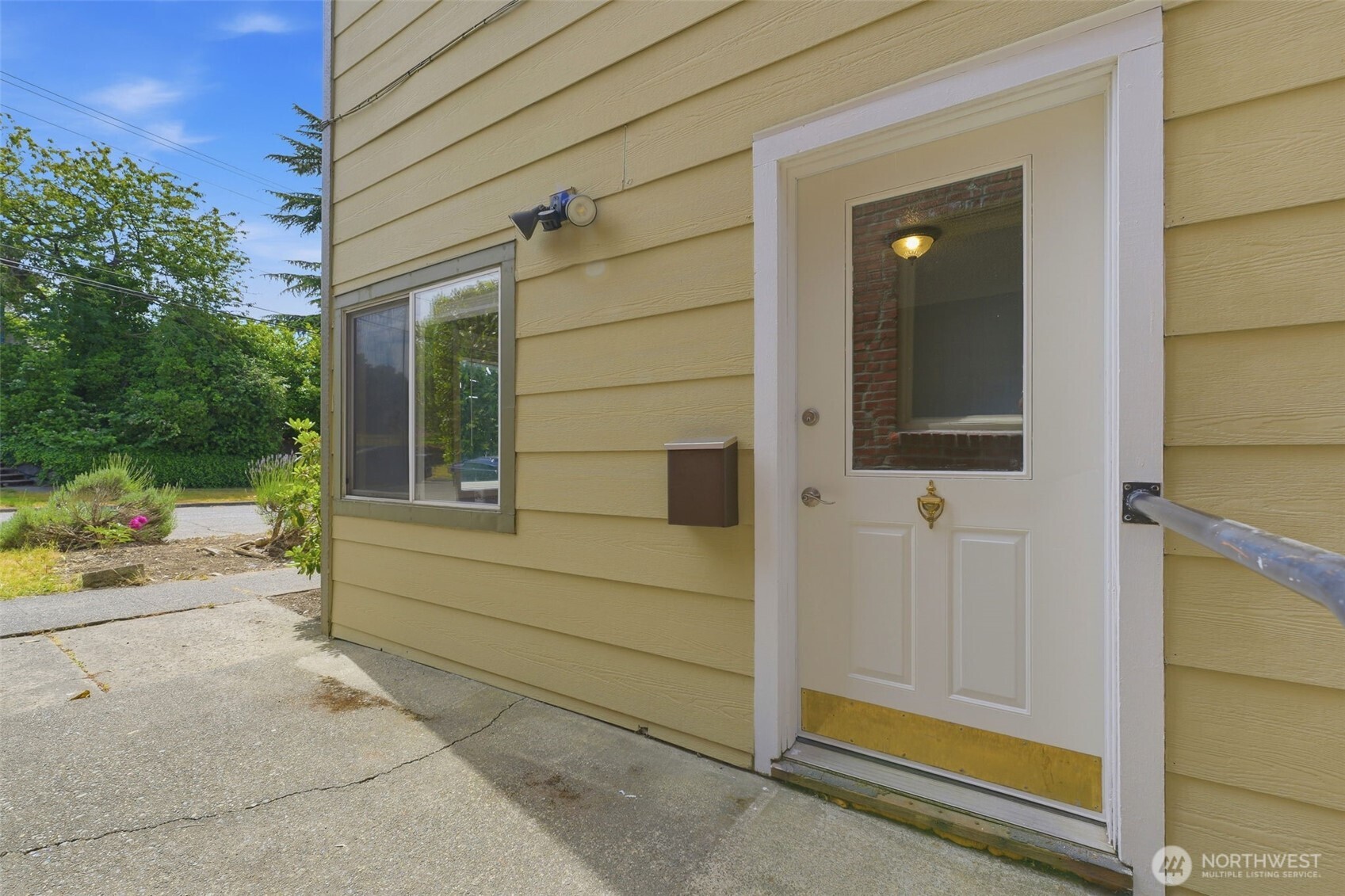 1205 N 11th Street
