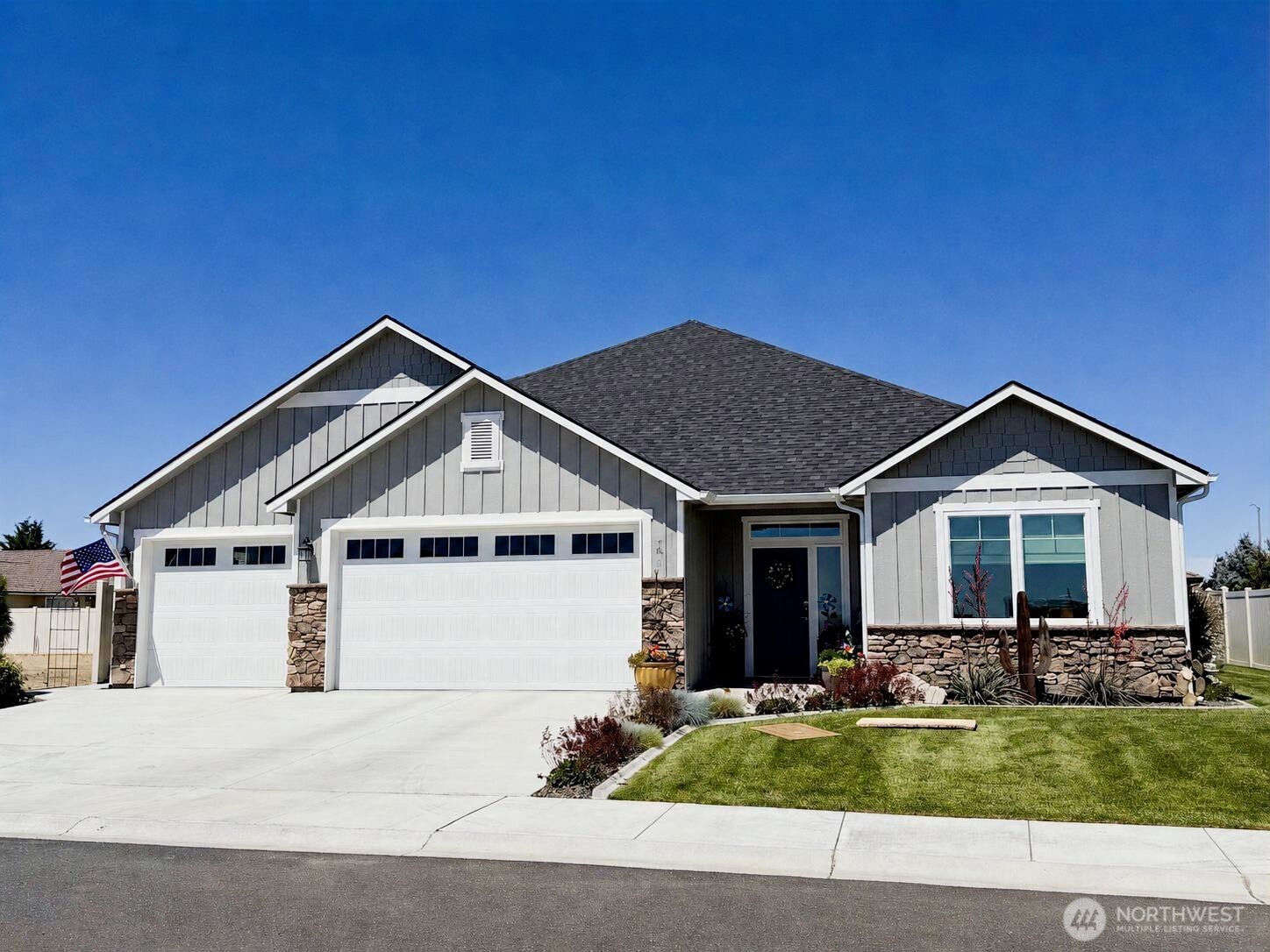 912 S M Loop Drive SW