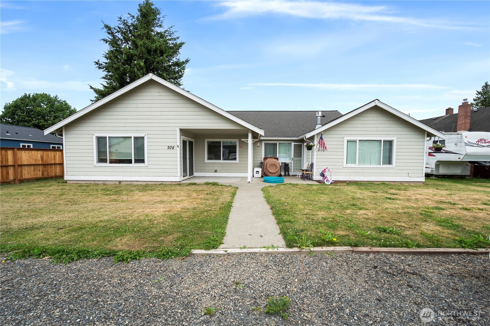 208 Noble Street