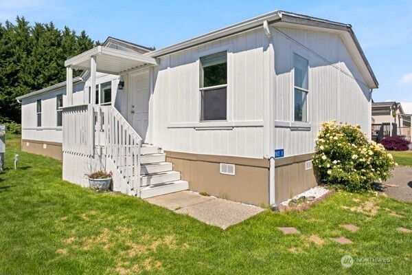 19920 67th Avenue NE #11