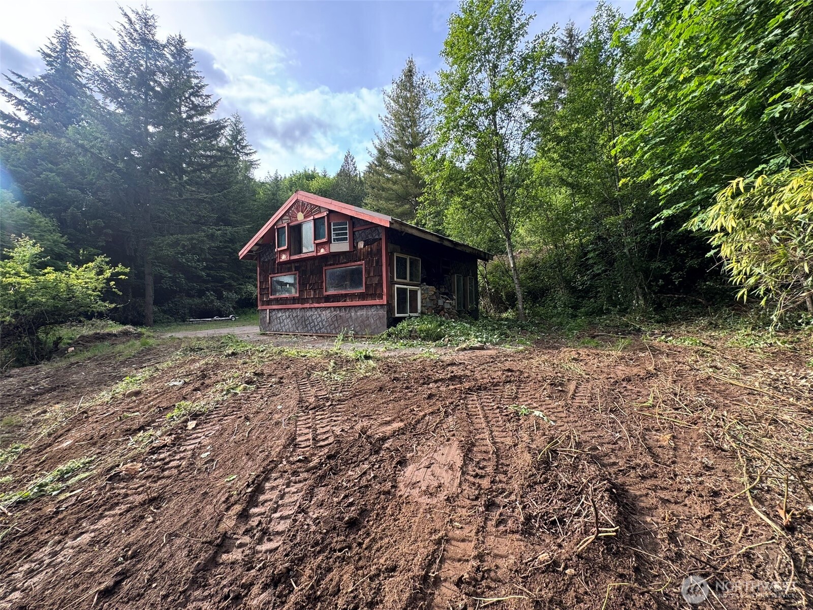 5532 LEWIS RIVER ROAD