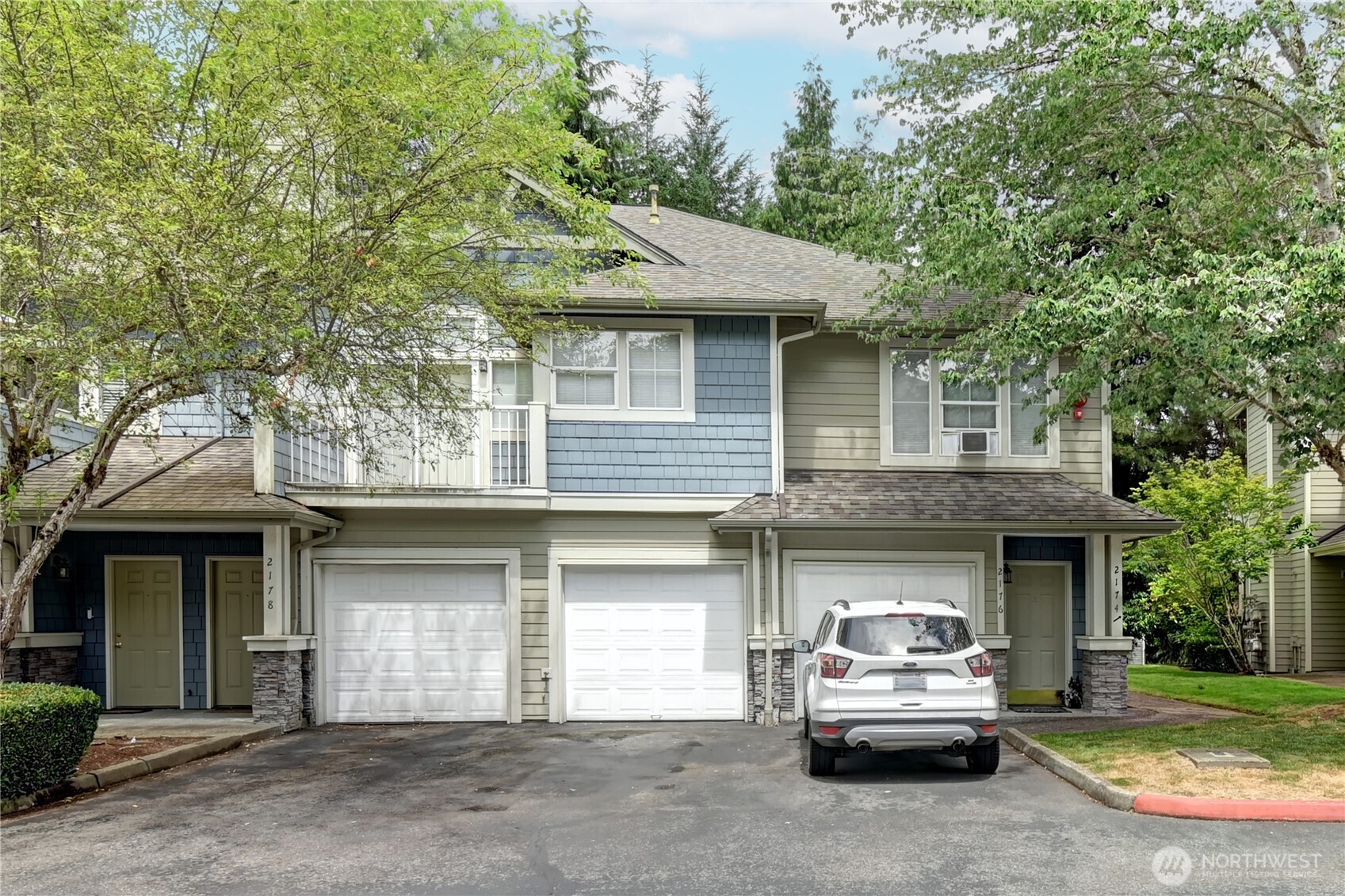 2174 Newport Way NW #4-6