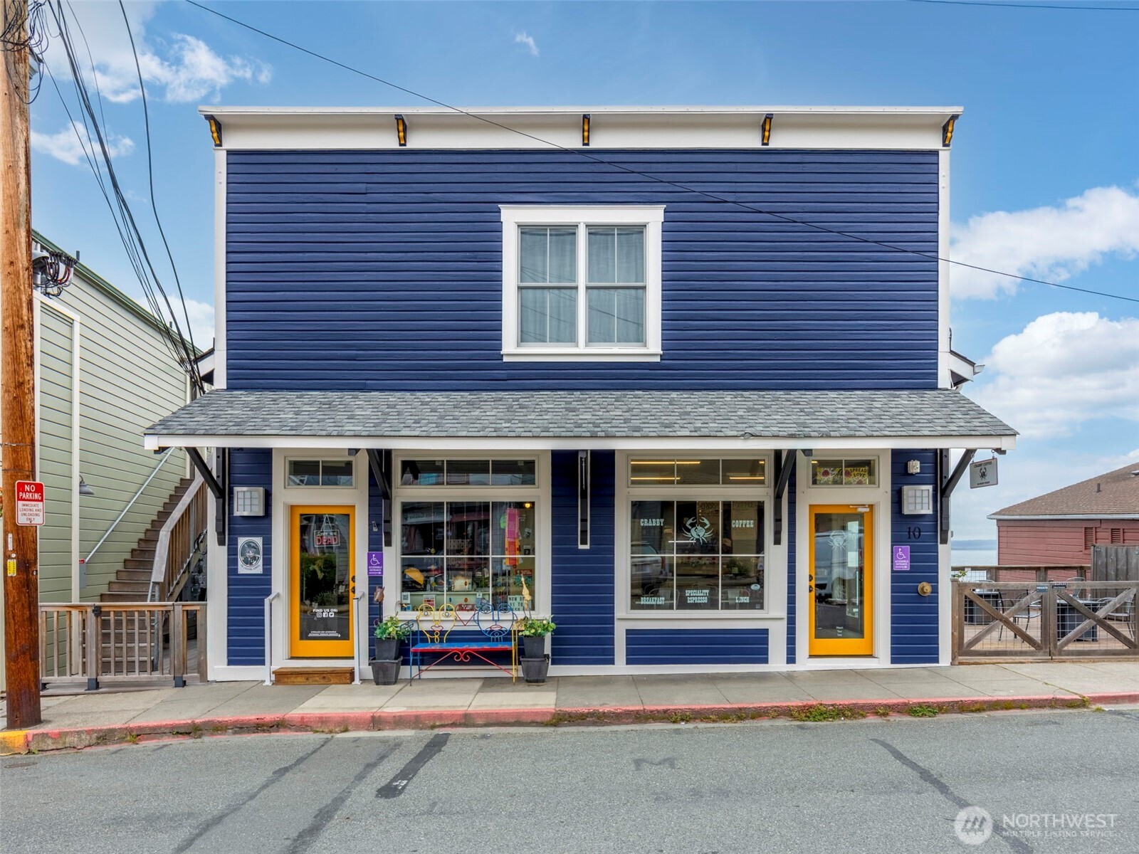 10 Front Street NW