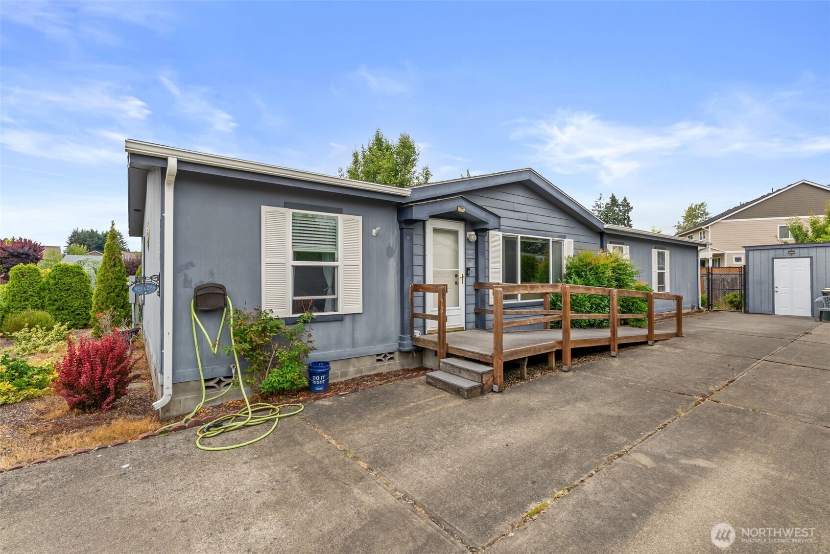 5252 52nd Lane SE