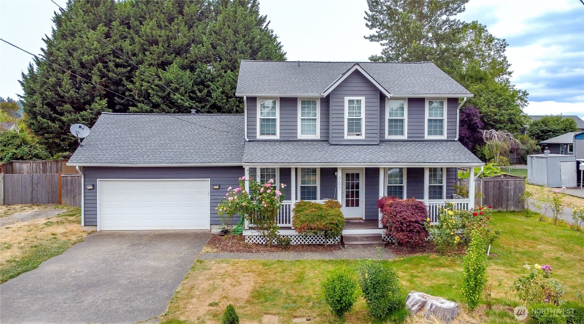 307 4th Avenue N