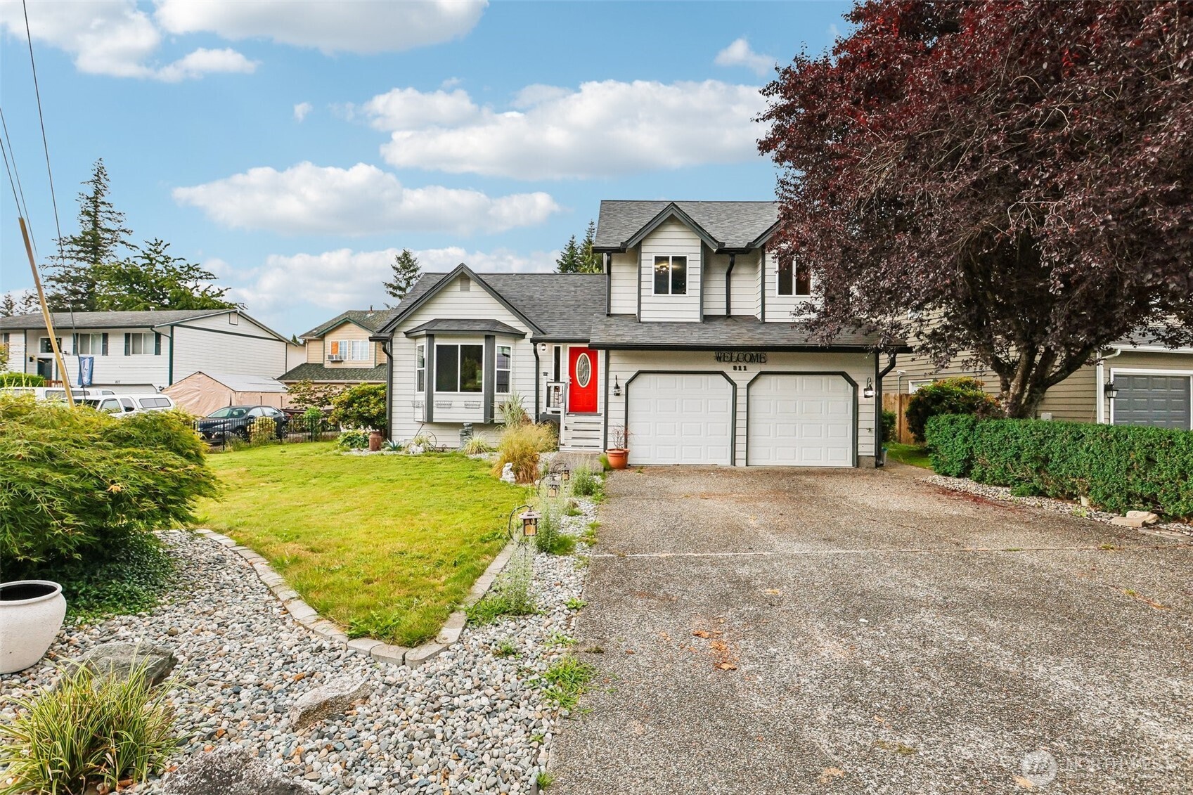 811 5th Drive